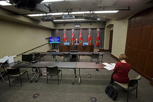 MIKE DEAL / WINNIPEG FREE PRESS
Dr. Brent Roussin, chief provincial public health officer during the latest COVID-19 update at the Manitoba Legislative building Monday, October 19, 2020.
201019 - Monday, October 19, 2020.