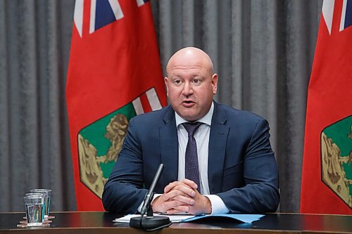 MIKE DEAL / WINNIPEG FREE PRESS
Dr. Brent Roussin, chief provincial public health officer during the latest COVID-19 update at the Manitoba Legislative building Monday, October 19, 2020.
201019 - Monday, October 19, 2020.