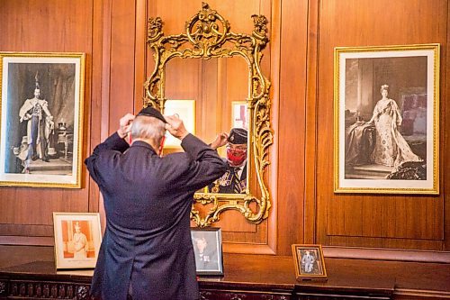 MIKAELA MACKENZIE / WINNIPEG FREE PRESS

Comrade Ronn Anderson, chairman of the poppy campaign, adjusts his beret before presenting Lt.-Gov. Janice Filmon with the first poppy at the Manitoba Legislative Building in Winnipeg on Wednesday, Oct. 21, 2020. Standup.

Winnipeg Free Press 2020