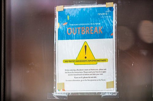 MIKAELA MACKENZIE / WINNIPEG FREE PRESS

Signs on the door at Parkview Place personal care home in Winnipeg on Wednesday, Oct. 21, 2020. For Jason Bell story.

Winnipeg Free Press 2020