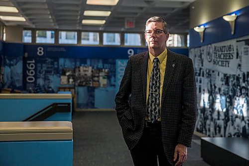 MIKAELA MACKENZIE / WINNIPEG FREE PRESS

Manitoba Teachers' Society president James Bedford poses for a portrait at the organization's headquarters in Winnipeg on Thursday, Oct. 22, 2020. For Maggie Macintosh story.

Winnipeg Free Press 2020