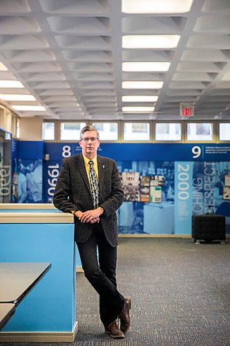 MIKAELA MACKENZIE / WINNIPEG FREE PRESS

Manitoba Teachers' Society president James Bedford poses for a portrait at the organization's headquarters in Winnipeg on Thursday, Oct. 22, 2020. For Maggie Macintosh story.

Winnipeg Free Press 2020