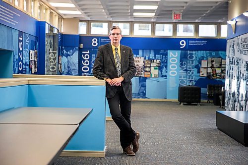 MIKAELA MACKENZIE / WINNIPEG FREE PRESS

Manitoba Teachers' Society president James Bedford poses for a portrait at the organization's headquarters in Winnipeg on Thursday, Oct. 22, 2020. For Maggie Macintosh story.

Winnipeg Free Press 2020