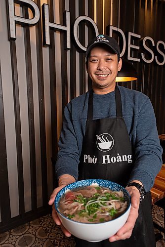 JESSE BOILY  / WINNIPEG FREE PRESS
Glen Canedo, front end manager, shows the House Special Pho at Pho Hoang Osborne on Saturday. Saturday, Oct. 24, 2020.
Reporter: Alison Gillmor