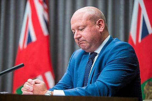 MIKAELA MACKENZIE / WINNIPEG FREE PRESS

Dr. Brent Roussin, chief provincial public health officer, speaks about the latest COVID-19 numbers in a press conference at the Manitoba Legislative Building in Winnipeg on Monday, Oct. 26, 2020. For Danielle Da Silva story.

Winnipeg Free Press 2020