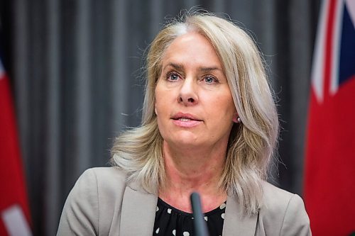 MIKAELA MACKENZIE / WINNIPEG FREE PRESS

Lanette Siragusa, chief nursing officer, speaks about the latest COVID-19 numbers in a press conference at the Manitoba Legislative Building in Winnipeg on Monday, Oct. 26, 2020. For Danielle Da Silva story.

Winnipeg Free Press 2020