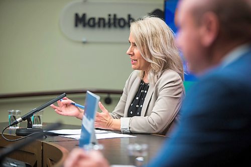 MIKAELA MACKENZIE / WINNIPEG FREE PRESS

Lanette Siragusa, chief nursing officer, speaks about the latest COVID-19 numbers in a press conference at the Manitoba Legislative Building in Winnipeg on Monday, Oct. 26, 2020. For Danielle Da Silva story.

Winnipeg Free Press 2020