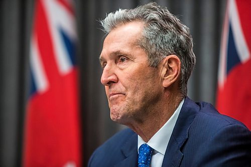 MIKAELA MACKENZIE / WINNIPEG FREE PRESS

Premier Brian Pallister speaks to the media about legislative amendments for COVID-19 job-protected leave at the Manitoba Legislative Building in Winnipeg on Monday, Oct. 26, 2020. For Carol/Larry story.

Winnipeg Free Press 2020