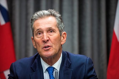 MIKAELA MACKENZIE / WINNIPEG FREE PRESS

Premier Brian Pallister speaks to the media about legislative amendments for COVID-19 job-protected leave at the Manitoba Legislative Building in Winnipeg on Monday, Oct. 26, 2020. For Carol/Larry story.

Winnipeg Free Press 2020