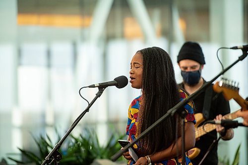 Mike Sudoma / Winnipeg Free Press
Winnipeg artist, Kelly Bado, performs with her band during a livestream with Jazz Winnipeg at the Canadian Museum for Human Rights Monday afternoon.
October 26, 2020