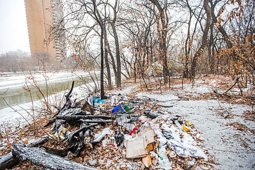 MIKAELA MACKENZIE / WINNIPEG FREE PRESS

The site of a fire at a homeless encampment along the river near the Granite Curling Club in Winnipeg on Tuesday, Oct. 27, 2020. For --- story.

Winnipeg Free Press 2020