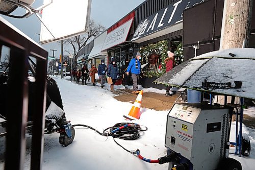 RUTH BONNEVILLE / WINNIPEG FREE PRESS

Local - Movie Set stand-up

Photo of Hallmark movie set outside Salt Boutique on Academy Tuesday.

More info on movie: 
Project Christmas Wish (holiday Hallmark movie directed by Jeff Beesley; starring Amanda Schull and Travis Van Winkle;  A philanthropist grants a little girls wish, not knowing it will change her own life) - airing Dec. 20/20.

Oct 27th,, 2020