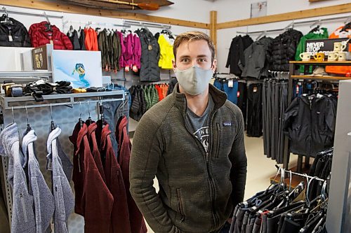 MIKE DEAL / WINNIPEG FREE PRESS
Garrett Tremblay, manager at Wilderness Supply, says that salespeople are reporting a spike in revenue due to COVID-19.
See Malak Abas story
201028 - Wednesday, October 28, 2020.