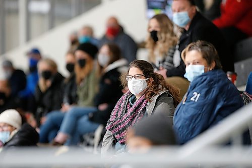 JOHN WOODS / WINNIPEG FREE PRESS
Fans wear masks at a game between the Winnipeg Thrashers and Winnipeg Wild play at the Iceplex in Wednesday, October 28, 2020. 

Reporter: McIntyre