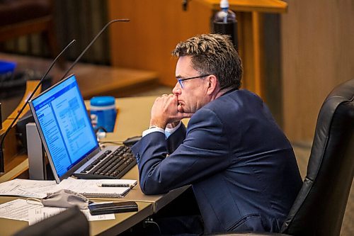 MIKAELA MACKENZIE / WINNIPEG FREE PRESS

Councillor Brian Mayes listens during a council meeting at City Hall in Winnipeg on Thursday, Oct. 29, 2020. For Joyanne story.

Winnipeg Free Press 2020