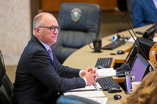 MIKAELA MACKENZIE / WINNIPEG FREE PRESS

Councillor Scott Gillingham listens during a council meeting at City Hall in Winnipeg on Thursday, Oct. 29, 2020. For Joyanne story.

Winnipeg Free Press 2020