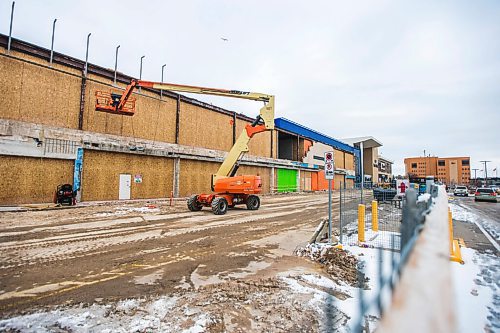 MIKAELA MACKENZIE / WINNIPEG FREE PRESS

Construction work at Polo Park in Winnipeg on Thursday, Oct. 29, 2020. For Martin Cash story.

Winnipeg Free Press 2020