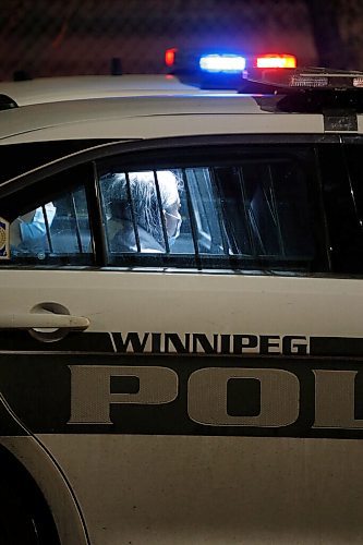 JOHN WOODS / WINNIPEG FREE PRESS
Fire were called to a house fire at 622 Maryland in Winnipeg, Thursday, October 29, 2020. 

Reporter: ?