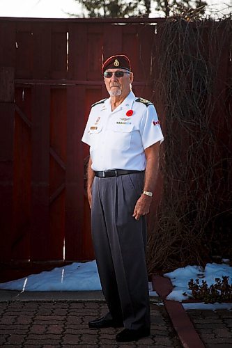 MIKE DEAL / WINNIPEG FREE PRESS
Korean War veteran, Douglas Raynbird, at his home in Transcona, Monday morning. 
See Kevin Rollason 49.8 story
201102 - Monday, November 02, 2020.