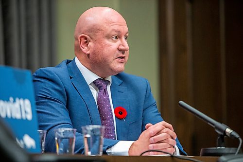 MIKAELA MACKENZIE / WINNIPEG FREE PRESS

Dr. Brent Roussin, chief provincial public health officer, speaks at a press conference at the Manitoba Legislative Building in Winnipeg on Monday, Nov. 2, 2020. For Danielle Da Silva story.

Winnipeg Free Press 2020