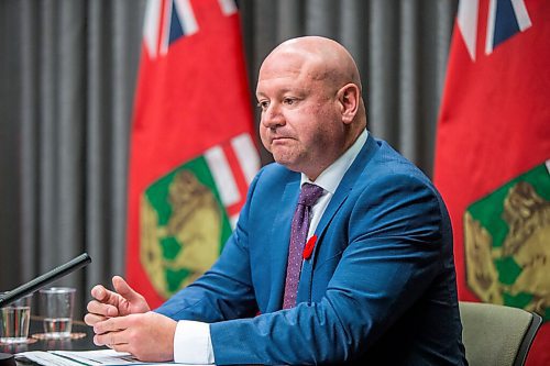 MIKAELA MACKENZIE / WINNIPEG FREE PRESS

Dr. Brent Roussin, chief provincial public health officer, speaks at a press conference at the Manitoba Legislative Building in Winnipeg on Monday, Nov. 2, 2020. For Danielle Da Silva story.

Winnipeg Free Press 2020