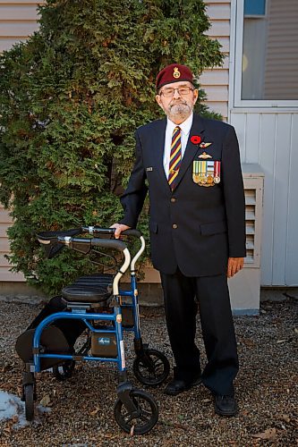 MIKE DEAL / WINNIPEG FREE PRESS
Korean War veteran, Michael Czuboka, outside his care home, Thorvaldson Care Center, Tuesday morning. 
See Kevin Rollason 49.8 story
201103 - Tuesday, November 03, 2020.