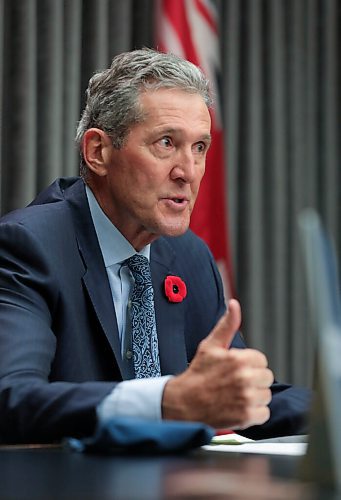 RUTH BONNEVILLE / WINNIPEG FREE PRESS

Local - Pallister COVID update 

Premier Brian Pallister answers questions from the media during press briefing at the Manitoba Legislative Building Tuesday. 

Nov 3rd,,  2020