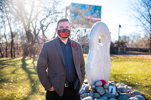 MIKAELA MACKENZIE / WINNIPEG FREE PRESS

Brad Regehr, first Indigenous president of the Canadian Bar Association, poses for a portrait at The Forks in Winnipeg on Tuesday, Nov. 3, 2020. For Doug story.

Winnipeg Free Press 2020