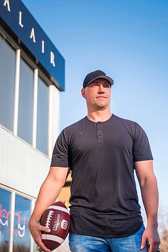 MIKAELA MACKENZIE / WINNIPEG FREE PRESS

Bombers long snapper Chad Rempel poses for a portrait at the Alair Homes office, where he works, in Winnipeg on Tuesday, Nov. 3, 2020. For Taylor Allen story.

Winnipeg Free Press 2020