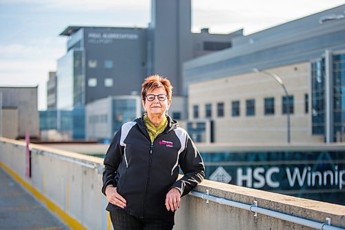 MIKAELA MACKENZIE / WINNIPEG FREE PRESS

Darlene Jackson, president of the Manitoba Nurses Union, poses for a portrait in front of the Health Sciences Centre in Winnipeg on Wednesday, Nov. 4, 2020. For Dylan story.

Winnipeg Free Press 2020