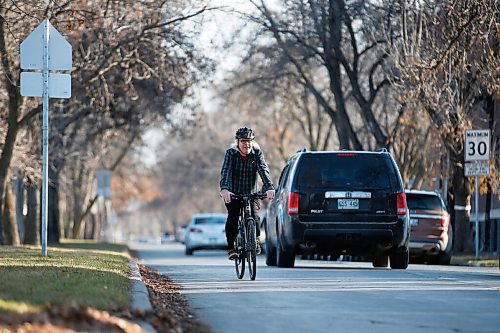 JOHN WOODS / WINNIPEG FREE PRESS
Mark Cohoe, executive director of Bike Winnipeg is photographed in Winnipeg Wednesday, November 4, 2020. Cohoe comments on a recently released report on Open Streets.

Reporter: Joyanne