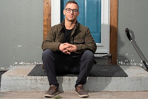 JESSE BOILY  / WINNIPEG FREE PRESS
Mike Sangster, who volunteers his time with Big Brothers Big Sisters of Winnipeg was partnered with an 11 year old who he plays video games and goes skateboarding with, poses for a photo outside his home on Friday. Friday, Nov. 6, 2020.
Reporter: Aaron Epp