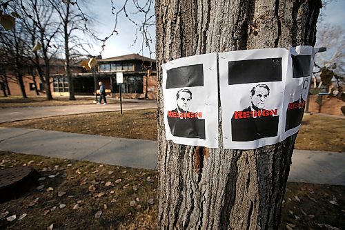 JOHN WOODS / WINNIPEG FREE PRESS
Signs calling for Manitoba health minister Cameron Friesens resignation are photographed outside Maples Personal Care Home Sunday, November 8, 2020. The private care home has had multiple deaths due to COVID-19.

Reporter: Thorpe