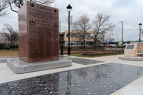 JESSE BOILY  / WINNIPEG FREE PRESS
The Royal Winnipeg Rifles memorial at Vimy Ridge Park on Sunday. Sunday, Nov. 8, 2020.
Reporter: Alan Small