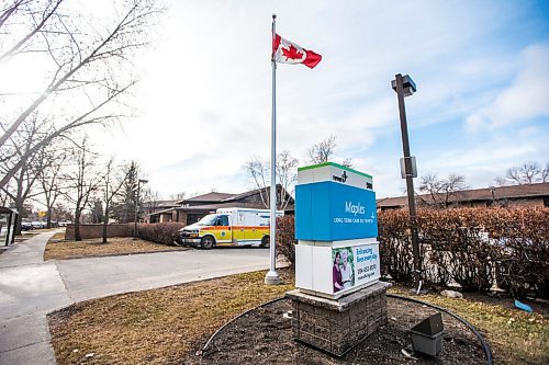 MIKAELA MACKENZIE / WINNIPEG FREE PRESS

An ambulance sits outside of the Maples long term care home in Winnipeg on Monday, Nov. 9, 2020. For --- story.

Winnipeg Free Press 2020