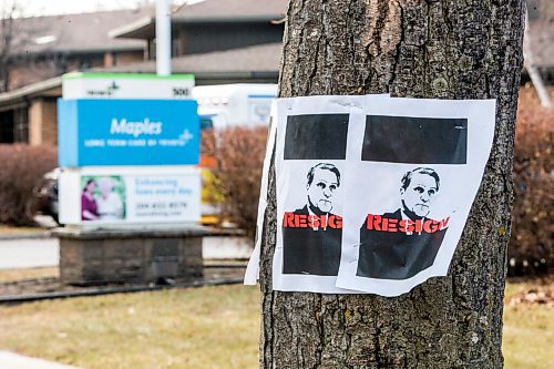 MIKAELA MACKENZIE / WINNIPEG FREE PRESS

Posters call for the health minister's resignation outside of the Maples long term care home in Winnipeg on Monday, Nov. 9, 2020. For --- story.

Winnipeg Free Press 2020