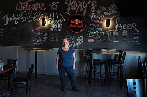 Canstar Community News Jennifer Last, the owner of Roxy's Diner & Lounge, stands in her restaurant on Nov. 3. Due to code red restrictions, customers can't eat inside; instead, they must order takeout or delivery. (GABRIELLE PICHE/CANSTAR COMMUNITY NEWS/HEADLINER)