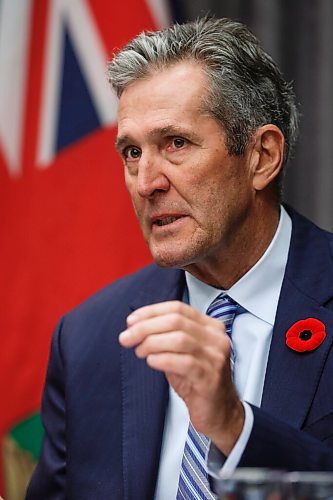 MIKE DEAL / WINNIPEG FREE PRESS
Premier Brian Pallister and Dr. Brent Roussin, chief provincial public health officer, announce that the whole province is going to code red on the pandemic response system during a Tuesday morning media conference at the Manitoba Legislative building.
201110 - Tuesday, November 10, 2020.