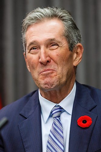 MIKE DEAL / WINNIPEG FREE PRESS
Premier Brian Pallister and Dr. Brent Roussin, chief provincial public health officer, announce that the whole province is going to code red on the pandemic response system during a Tuesday morning media conference at the Manitoba Legislative building.
201110 - Tuesday, November 10, 2020.