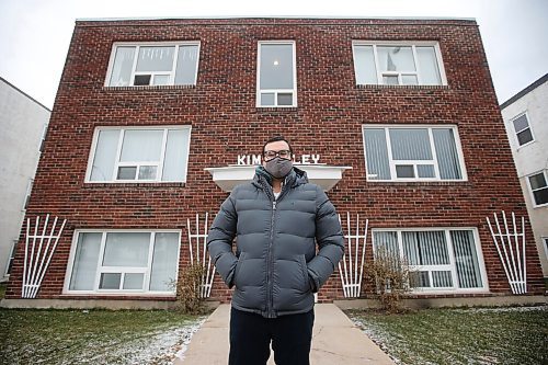 JOHN WOODS / WINNIPEG FREE PRESS
Luke Filipowicz, who lives alone and is concerned about the next month of COVID-19 isolation, is photographed at his apartment in Winnipeg Wednesday, November 11, 2020. 

Reporter: Sarah