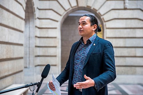 MIKAELA MACKENZIE / WINNIPEG FREE PRESS

NDP leader Wab Kinew reacts to the pandemic restrictions and recommendations at the Manitoba Legislative Building in Winnipeg on Thursday, Nov. 12, 2020. For Carol Sanders story.

Winnipeg Free Press 2020