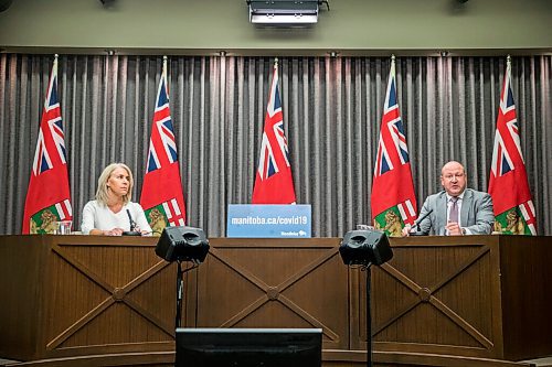 MIKAELA MACKENZIE / WINNIPEG FREE PRESS

Dr. Brent Roussin, chief public health officer, and Lanette Siragusa, chief nursing officer, speak to the media during their regular cover briefing at the Manitoba Legislative Building in Winnipeg on Friday, Nov. 13, 2020. For Carol Sanders story.

Winnipeg Free Press 2020