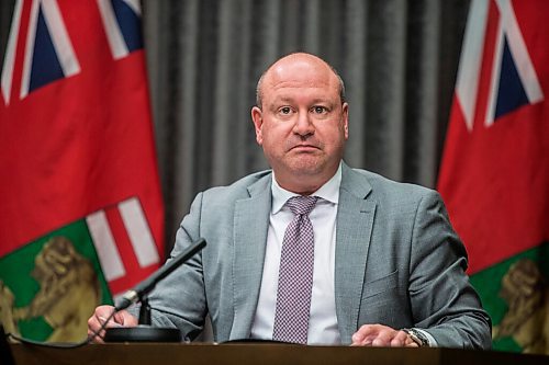 MIKAELA MACKENZIE / WINNIPEG FREE PRESS

Dr. Brent Roussin, chief public health officer, speaks to the media during their regular cover briefing at the Manitoba Legislative Building in Winnipeg on Friday, Nov. 13, 2020. For Carol Sanders story.

Winnipeg Free Press 2020