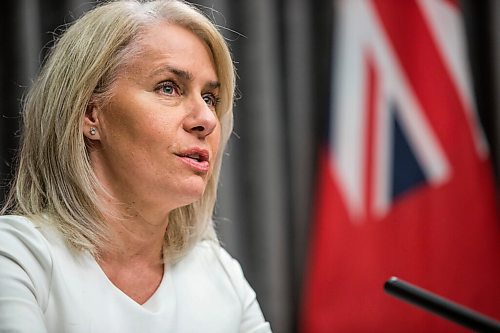 MIKAELA MACKENZIE / WINNIPEG FREE PRESS

Lanette Siragusa, chief nursing officer, speaks to the media during their regular cover briefing at the Manitoba Legislative Building in Winnipeg on Friday, Nov. 13, 2020. For Carol Sanders story.

Winnipeg Free Press 2020