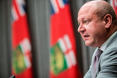 MIKAELA MACKENZIE / WINNIPEG FREE PRESS

Dr. Brent Roussin, chief public health officer, speaks to the media during their regular cover briefing at the Manitoba Legislative Building in Winnipeg on Friday, Nov. 13, 2020. For Carol Sanders story.

Winnipeg Free Press 2020