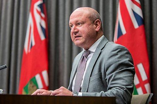 MIKAELA MACKENZIE / WINNIPEG FREE PRESS

Dr. Brent Roussin, chief public health officer, speaks to the media during their regular cover briefing at the Manitoba Legislative Building in Winnipeg on Friday, Nov. 13, 2020. For Carol Sanders story.

Winnipeg Free Press 2020