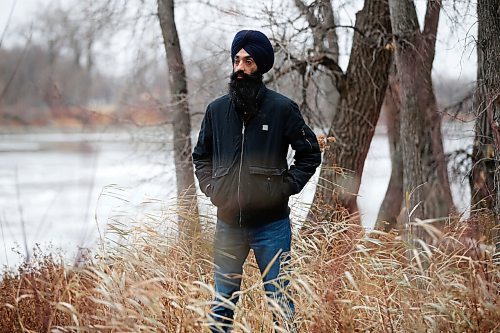 JOHN WOODS / WINNIPEG FREE PRESS
Prabhjot Singh, a local photographer selected for The Other Hundred - an international project featuring heroes of the pandemic, is photographed beside the Red River in Winnipeg Sunday, November 15, 2020. 

Reporter: Zoratti