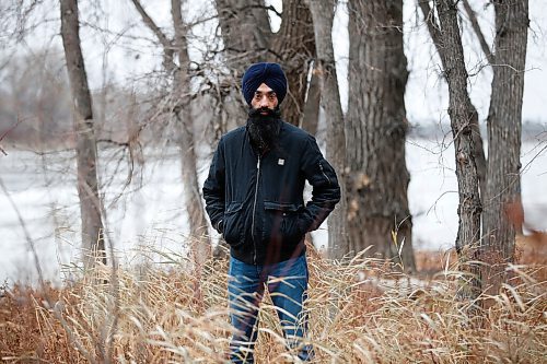 JOHN WOODS / WINNIPEG FREE PRESS
Prabhjot Singh, a local photographer selected for The Other Hundred - an international project featuring heroes of the pandemic, is photographed beside the Red River in Winnipeg Sunday, November 15, 2020. 

Reporter: Zoratti