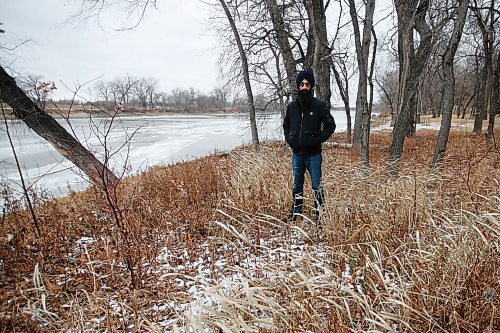 JOHN WOODS / WINNIPEG FREE PRESS
Prabhjot Singh, a local photographer selected for The Other Hundred - an international project featuring heroes of the pandemic, is photographed beside the Red River in Winnipeg Sunday, November 15, 2020. 

Reporter: Zoratti