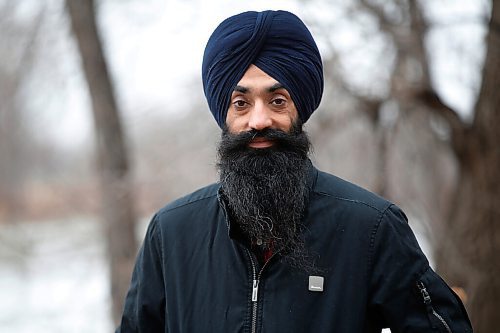 JOHN WOODS / WINNIPEG FREE PRESS
Prabhjot Singh, a local photographer selected for The Other Hundred - an international project featuring heroes of the pandemic, is photographed beside the Red River in Winnipeg Sunday, November 15, 2020. 

Reporter: Zoratti